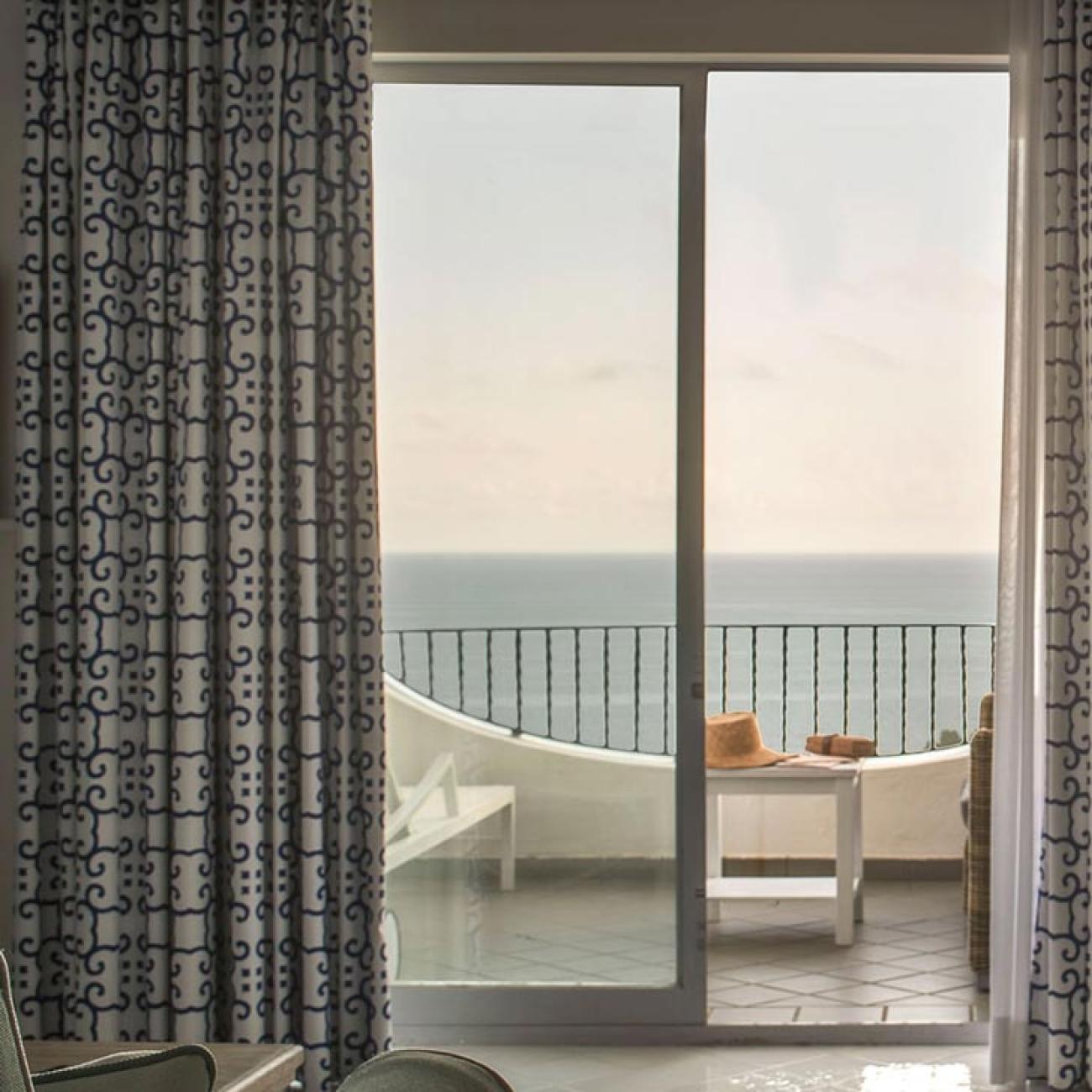 hotelmamela en deluxe-superior-sea-view-with-terrace 012