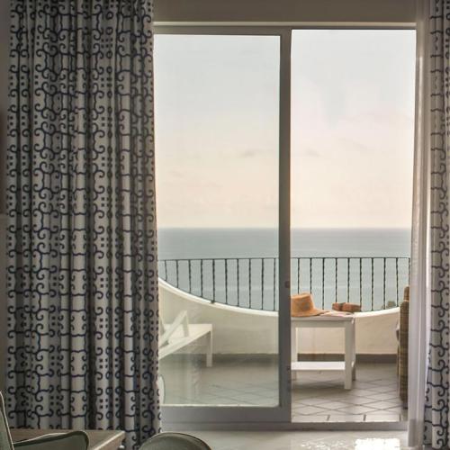 hotelmamela en deluxe-superior-sea-view-with-terrace 016